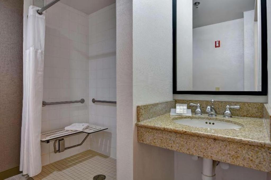 Hilton Garden Inn Appleton/Kimberly Exterior photo